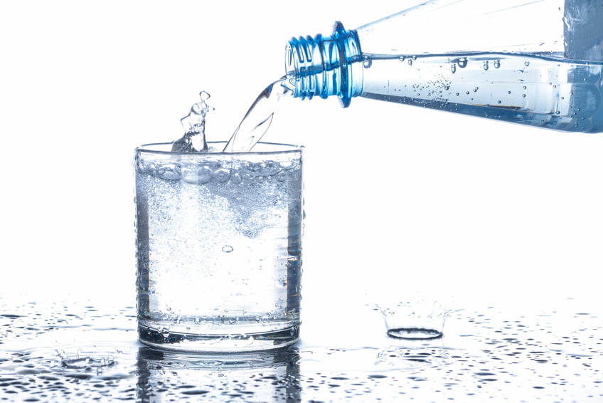 Fakty i mity na temat picia wody